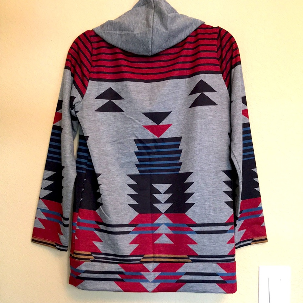 Aztec pattern hoodie - Picture 5 of 5